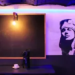 Music City Oda ve Kahvaltı