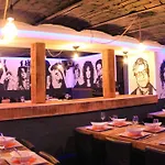 Music City Oda ve Kahvaltı
