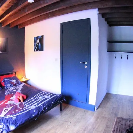 Music Bed and Breakfast 3*
